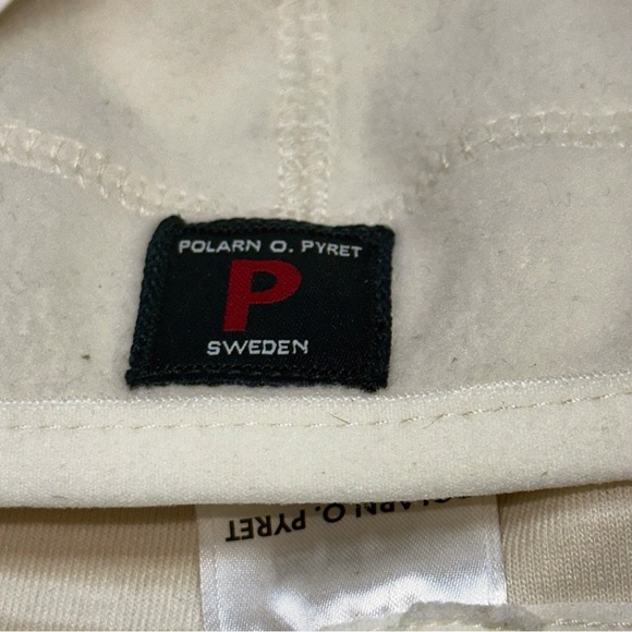 NWT Polarn O. Pyret White Winter Hat Size 4 To 6 Months - Picture 11 of 12